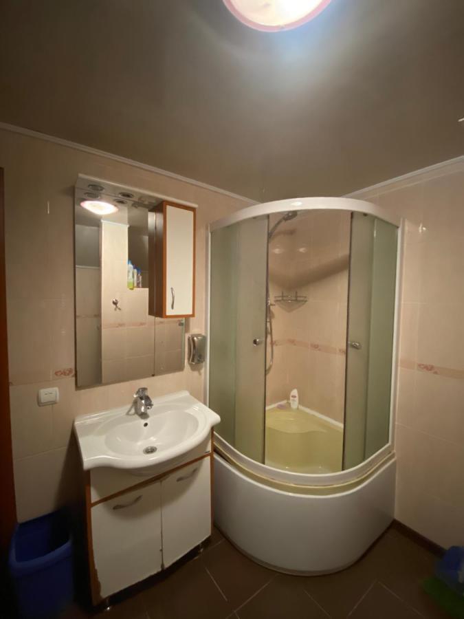 Візит Hotel Bushtyno Buitenkant foto