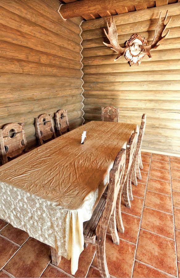 Візит Hotel Bushtyno Buitenkant foto