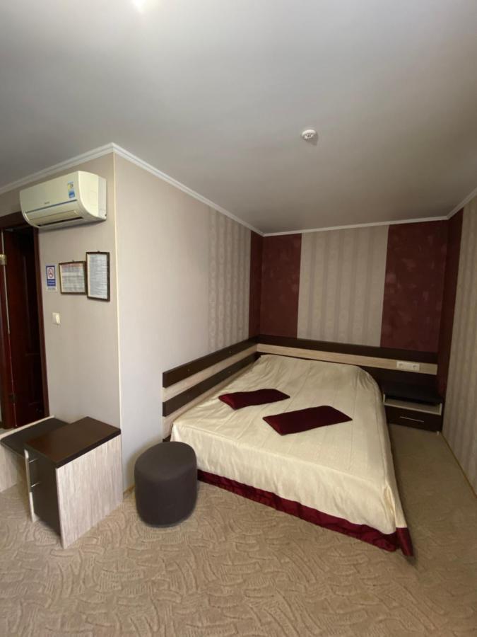 Візит Hotel Bushtyno Buitenkant foto