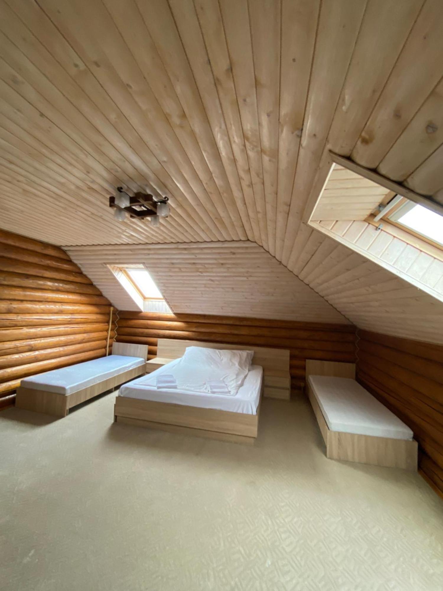 Візит Hotel Bushtyno Buitenkant foto