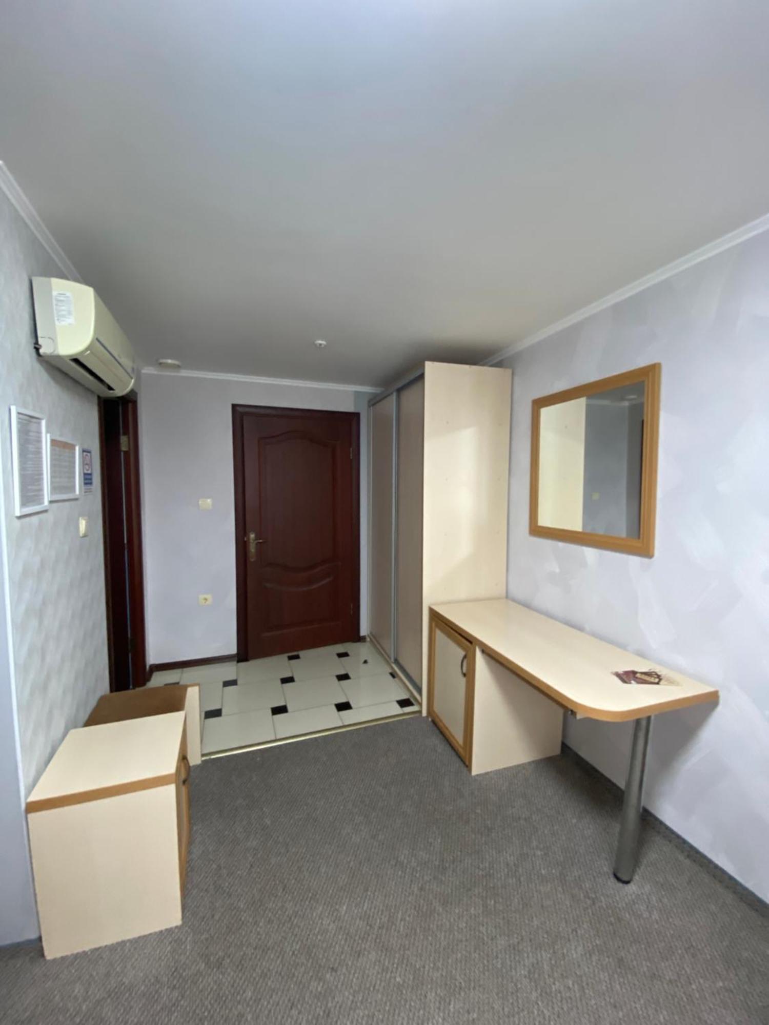 Візит Hotel Bushtyno Buitenkant foto