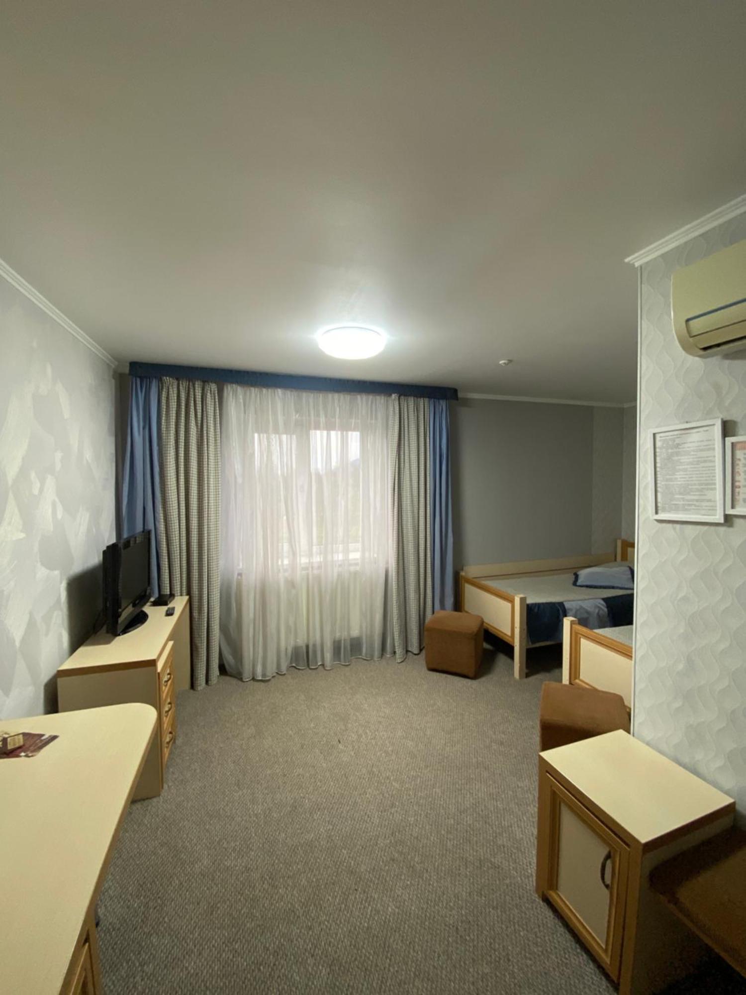 Візит Hotel Bushtyno Buitenkant foto