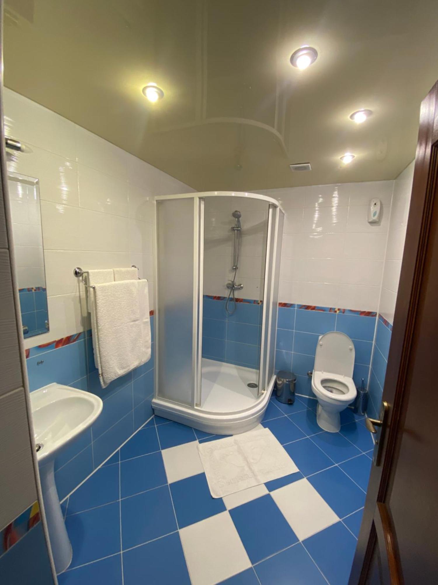 Візит Hotel Bushtyno Buitenkant foto